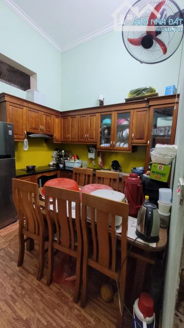 Bán nhà Phố Thanh Am - Long Biên - DT 92m - 3