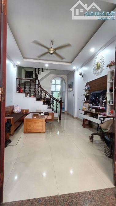 Bán nhà Ngọc Hồi 55m 3 t dân xây ô tô đỗ cửa ngay Huyện ủy 7.4 tỷ - 3