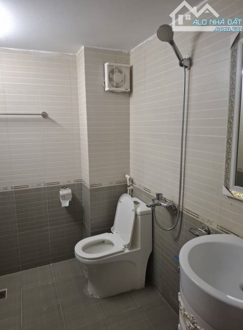SIÊU RẺ VĨNH HƯNG, 63M, 3T, MT 3,7M, LÔ GÓC 3 THOÁNG, NGÕ RỘNG, GẦN Ô TÔ, GIÁ CÓ 7,2 TỶ. - 3