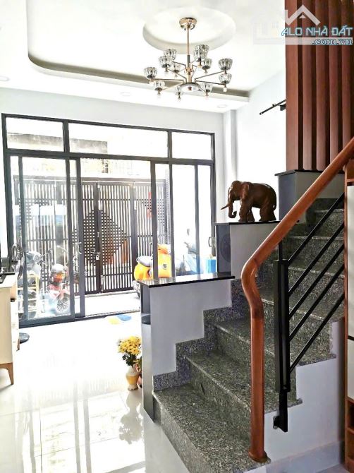 Chỉ hơn 8 tỷ sở hữu ngay nhà 1 trệt 2 lầu, 3PN, 4WC đường Chương Dương, Phường Linh Chiểu, - 3