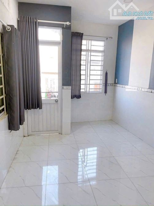 CHÍNH CHỦ BÁN NHÀ 4 TẦNG KIÊN CỐ HẺM XE HƠI ĐOÀN VĂN BƠ Q.4 CHỈ HƠN 4TỶ - 3