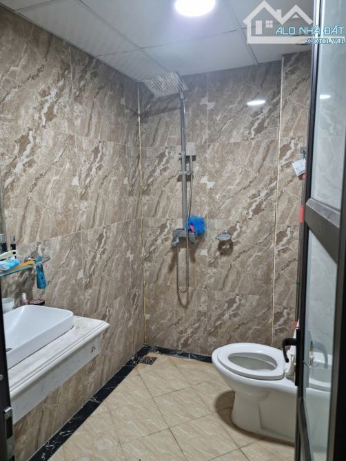 Bán nhà Phú Thượng, 31m2 5 tầng full nội thất, 15m ra mặt phố ô tô tránh giá 6,6 tỷ - 3