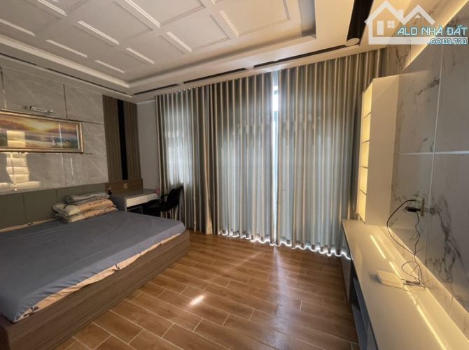 BIỆT THỰ GÓC 2 MẶT TIỀN CÔNG VIÊN KHU  DÂN CƯ GREEN RIVERSIDE  FULL NỘI THẤT  🏡 D - 3