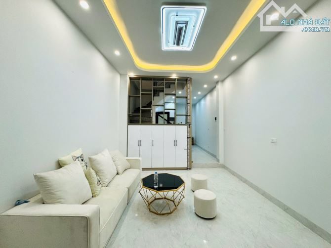 Nhà đẹp mới xây 6 tầng, 41m, gần ROYAL CITY, Khương Trung, Thanh Xuân - 4