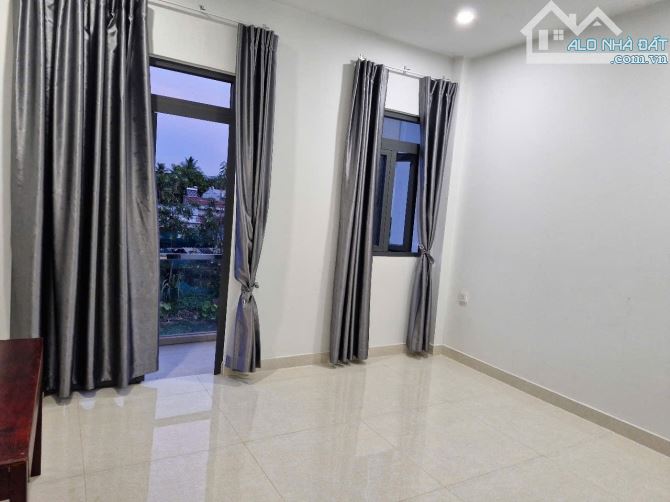 Q9, NHÀ 2 TẦNG KHU PHÂN LÔ HẺM XE TẢI, 65M2, NGANG 4,3M- GIÁ NHỈNH 4 TỶ - 4
