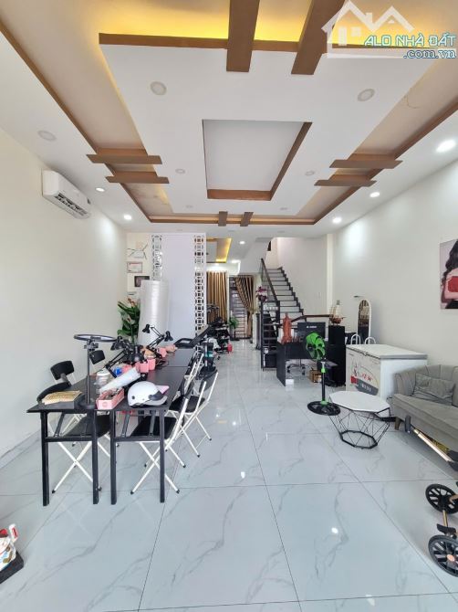 Bán nhà 1T3L 5x18m hoàn công, mặt tiền đường ĐT.743A p.Bình An, đang thuê 12tr/th - 4