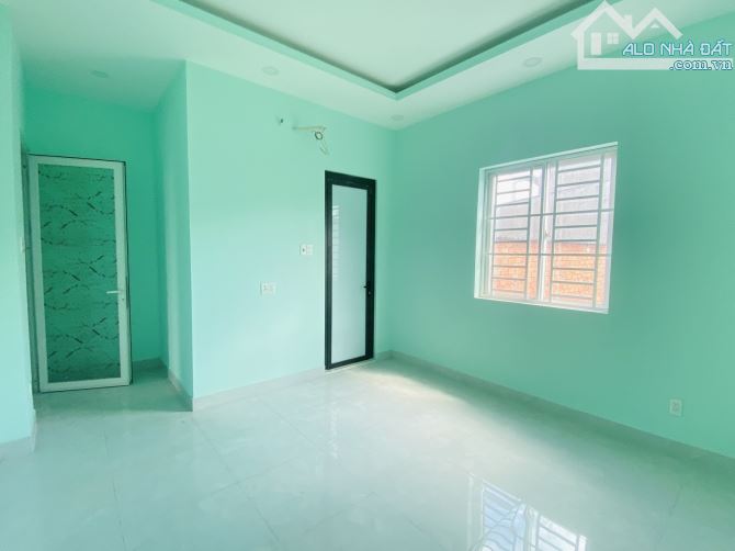 CHDV Mặt tiền đường Lý Tế Xuyên, Thủ Đức. Nhà 3 tầng / 122m2 - 4
