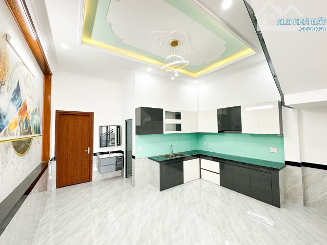 CHỦ GỞI BÁN NHÀ 1 TRỆT 2 LẦU (HOÀN CÔNG) DT: 100M2 KDC HOÀNG MINH CHÁNH. GIÁ CHỈ 4,5 TỶ - 4