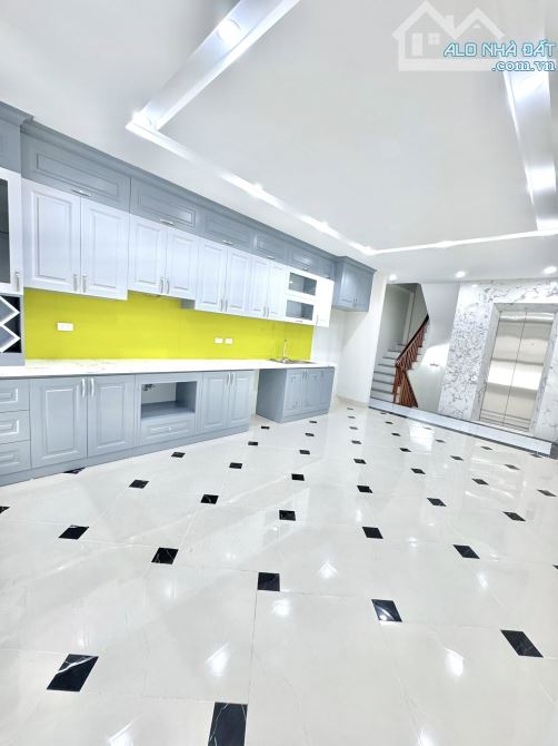 CẦN BÁN NHÀ NGÕ 619 ĐƯỜNG VŨ TÔNG PHAN. 45M2 - 6 TẦNG XÂY MỚI. THANG MÁY. - 4