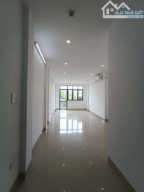 BÁN NHÀ MẶT PHỐ KIM MÃ - BA ĐÌNH 40m2 - 5T - MT 3.5m - 23 TỶ - VỈA HÈ - KINH DOANH ĐỈNH - 4
