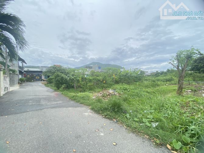 Bán đất đường 12 Lê Trọng Tấn,xã Tân Hưng(phường Long Hương), giá bán: 1,6tỷ với DT: 129m2 - 4