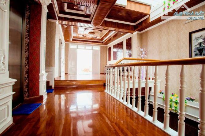 Biệt thự, Mặt Tiền 8m dt 420m2 5 tầng như cung điện, Thoại Ngọc Hầu, Tân Phú, giá chỉ 59 t - 4
