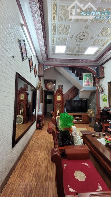 Bán nhà Phố Thanh Am - Long Biên - DT 92m - 4