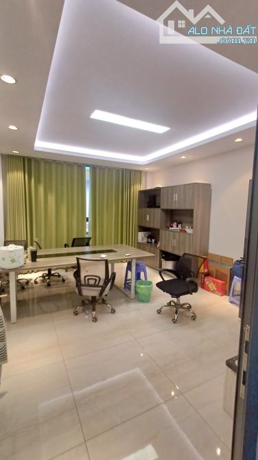 Mặt Tiền Bùi Tá Hán Khu Vip An Phú Quận 2 DT 4x20 Xây 3 Lầu Giá 21 tỷ - 4