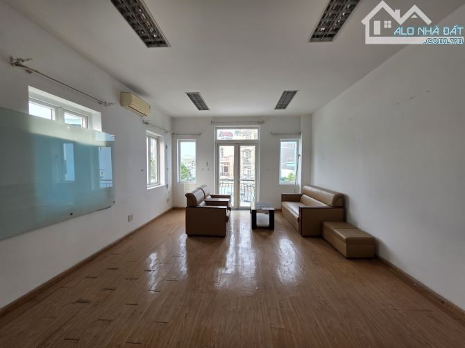 NHÀ QUẬN 2 - HẺM XE HƠI -  106M² CÓ HỒ BƠI, 5PN – GẦN NGUYỄN THỊ ĐỊNH – GIÁ CHỈ 9.9 TỶ - 4