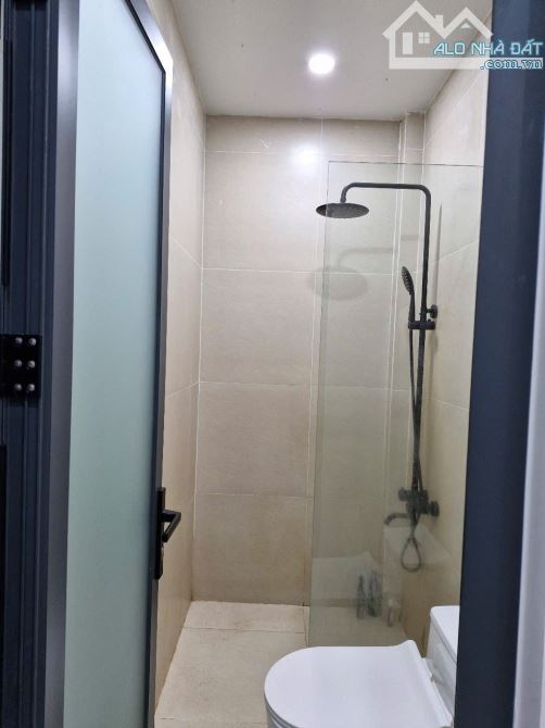 Q9, NHÀ 2 TẦNG KHU PHÂN LÔ HẺM XE TẢI, 65M2, NGANG 4,3M- GIÁ NHỈNH 4 TỶ - 5