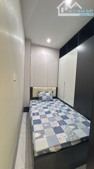 Bán tập thể tầng 1 phố Doãn Kế Thiện 75m2, Kinh Doanh, Ô tô đỗ cửa ngày đêm giá 4,65 tỷ - 5