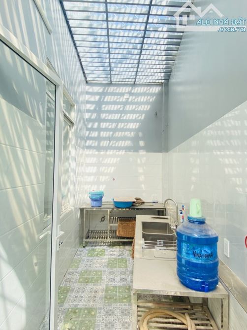 CHDV Mặt tiền đường Lý Tế Xuyên, Thủ Đức. Nhà 3 tầng / 122m2 - 5