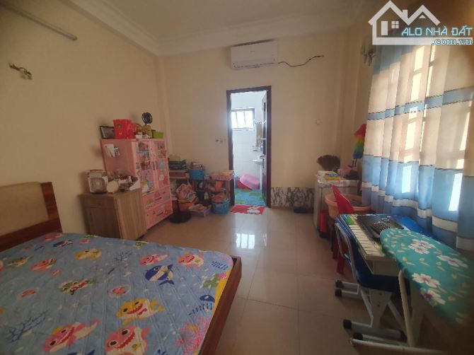 Bán nhà 3 tầng, 6m x 18m, hẻm xe hơi, gần sân bay, gần Phạm Văn Đồng, phường 4, Gò Vấp - 5