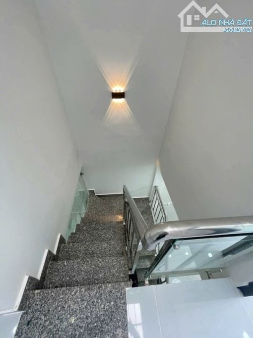 HUỲNH TẤN PHÁT- TT NHÀ BÈ- NHÀ ĐẸP-  SỔ RIÊNG-  39M²-2 TẦNG- 2,6 TỈ - - 5