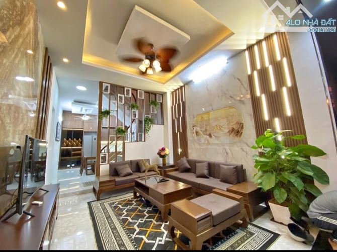 ❤️❤️ SIÊU HIẾM- 7,2 TỶ - 50M NHÀ ĐẸP NGỌC THỤY, NGÕ NÔNG THÔNG, Ô TÔ ĐỖ CỬA, GẦN Ô TÔ TRÁN - 6