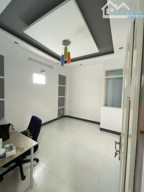 Bán gấp nhà54m2. 4 tầng. Nở hậu nhẹ. Đường 26 tháng 3BHH. BT - 6