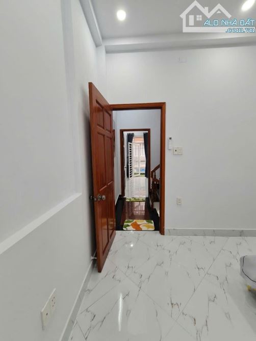 BÁN NHÀ PHAN HUY ICH, P12, GÒ VẤP - HXH 6M - 4 TẦNG 4PN - CHỈ 6.x TỶ - 6