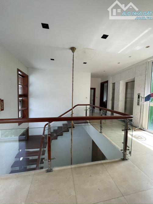 Biệt thự KĐT Linh Đàm Hoàng Mai. Sổ vuông 251m, 4 tầng MT13m Giá 70 tỷ Nhà ở cực VIP Sướng - 7
