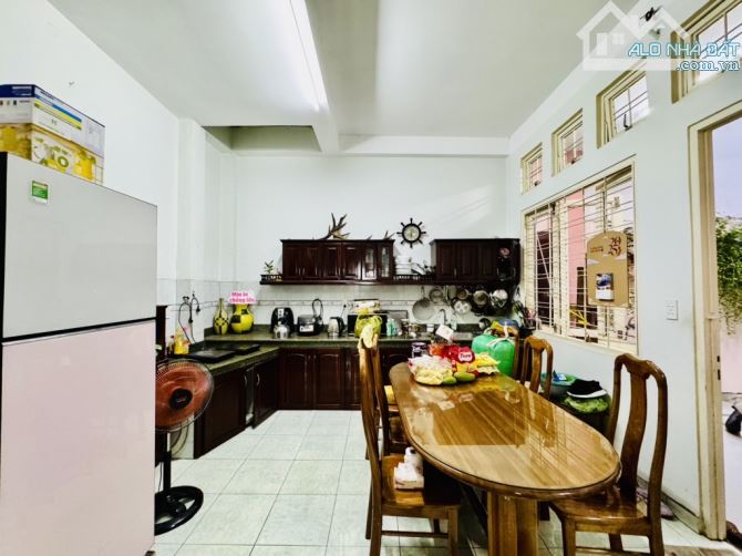 NHÀ 3 TẦNG HXH KHU DÂN CƯ AN NINH P. THẠNH XUÂN QUẬN 12 DT 68m2 (4,5x16) chỉ 5💰 - 7