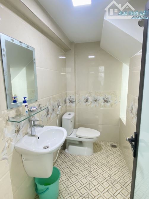 CHDV Mặt tiền đường Lý Tế Xuyên, Thủ Đức. Nhà 3 tầng / 122m2 - 7