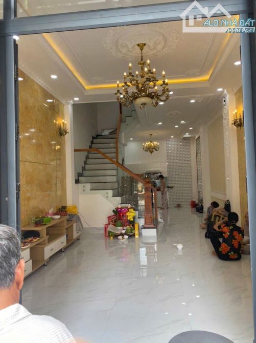Bán nhà đẹp cổ điển, gần Vành Đai 2. Nhà 1 trệt 2 lầu, 4pn, hẻm cực rộng sạch đẹp - 7