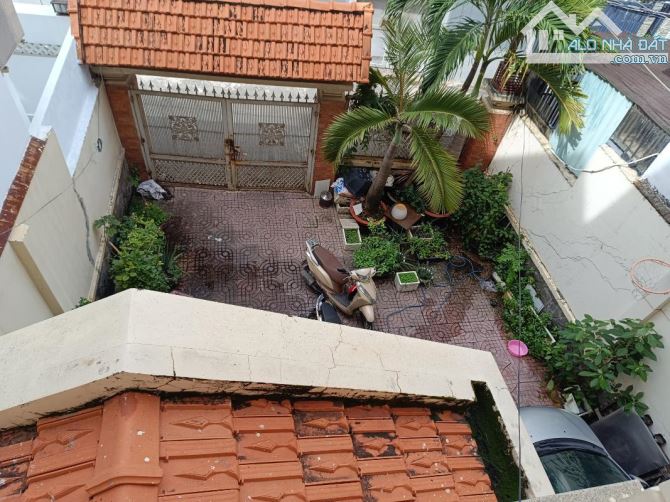 BIỆT THỰ SÂN VƯỜN ĐƯỜNG SỐ 36 TÂN QUÝ QUẬN 7  DT: 7.4/8*32M (260M2) – CHỈ 38 TỶ - 8