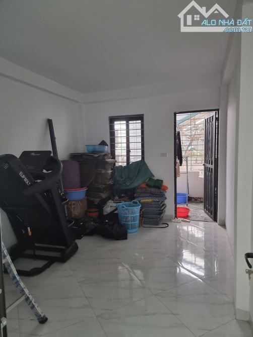 Bán nhà Phú Thượng, 31m2 5 tầng full nội thất, 15m ra mặt phố ô tô tránh giá 6,6 tỷ - 8