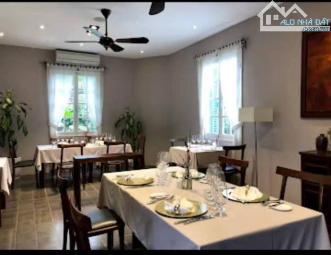 BÁN TOÀ LÂU ĐÀI LONG BIÊN 2330M,4 TẦNG, MẶT TIỀN 20M, 155 TỶ - 9