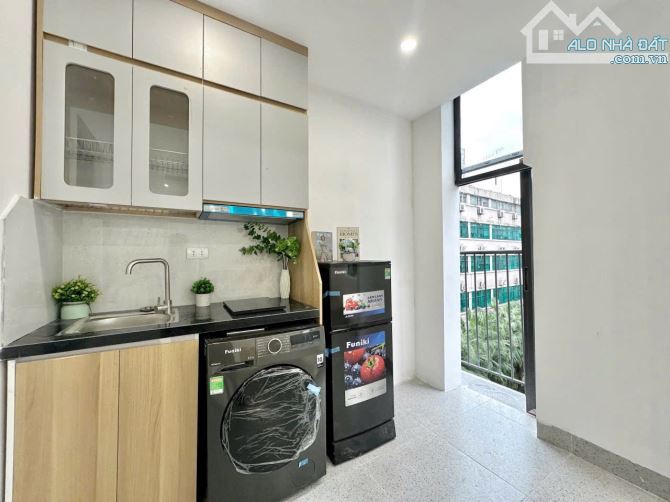 BÁN TOÀ CCMN 7 TẦNG PHỐ XUÂN THUỶ 80M2 - MT 6M - 16 CĂN HỘ – D.TIỀN 100TR/TH - GIÁ 24,3 TỶ - 8