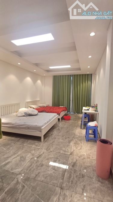 Mặt Tiền Bùi Tá Hán Khu Vip An Phú Quận 2 DT 4x20 Xây 3 Lầu Giá 21 tỷ - 9