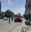 Bán nhà mặt phố kinh doanh 130m2 diện tích lớn vỉa hè phố Ngọc Hồi, gần Hồ Linh Đàm