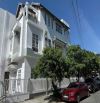 BÁN NHÀ 3 TẦNG GÓC 2 MT ĐƯỜNG CAO XUÂN HUY - GẦN ĐẠI HỌC NGOẠI NGỮ . DT 98,3M2 - GIÁ 9,7
