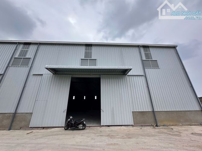 Cho thuê kho xưởng mới 100% Khu Công Nghiệp Thạch Thất, trục Đại Lộ Thăng Long.