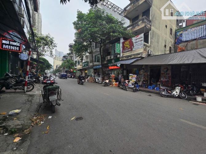 CHỦ VỠ NỢ MUỐN BÁN GẤP - NHÀ 2 TẦNG CŨ - ĐỘI CẤN- DT;70 MÉT- -GIÁ CHỈ 12 TỶ- CÓ THƯƠNG LƯỢ