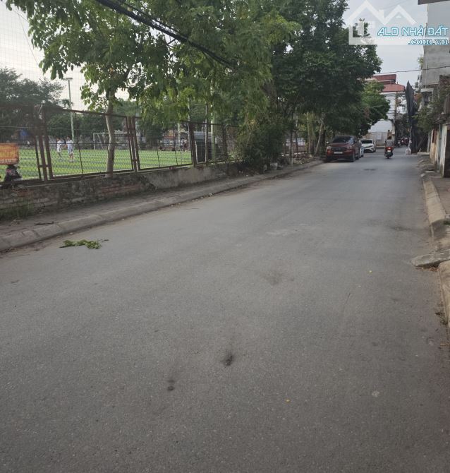 Bán đất Đông Mỹ, Thanh Trì, 56m2, mặt ngõ thông ô tô, giá 5,2 tỷ