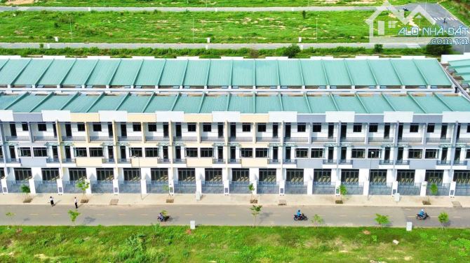 Sở hữu nhà phố chỉ từ 300 triệu vốn ban đầu, còn lại hỗ trợ trả góp