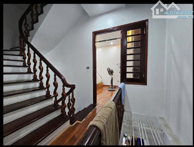 Bán liền kề Thanh Bình, Làng Việt Kiều Châu Âu, Hà Đông 50m2, 5 tầng, mt 5m, 14.8 tỷ