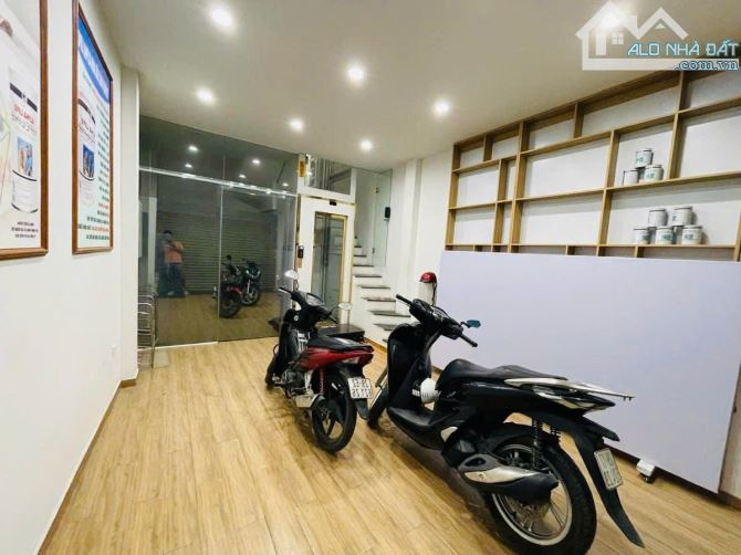 Hottt! Bán Nhà phố Nguyễn Chí Thanh Đống Đa 60m2 5 tầng mt 4.1m
