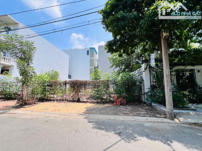 Cần Tiền Bán gấp lô đất biệt thự view sông MÁT MẺ nam long quận 7, DT 8X20 =160M2