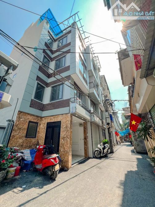 SIÊU PHẨM HOÀNG LIỆT , 50M2 , NGÕ THÔNG , Ô TÔ , THANG MÁY , VIEW HỒ LINH ĐÀM, 13,3 TỶ