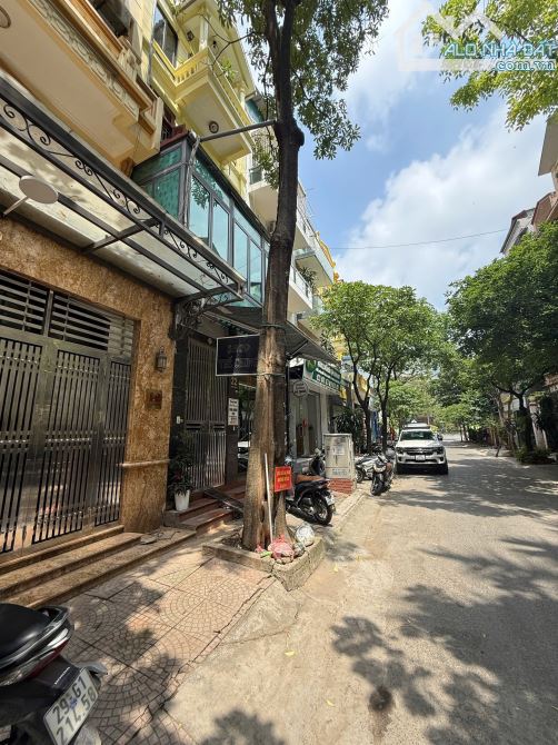 PHÂN LÔ XUÂN LA TÂY HỒ 6 TẦNG THANG MÁY GARA OTO NỘI THẤT XỊN Ở & VĂN PHÒNG 85m MT 4.5m