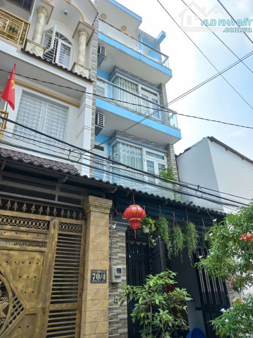Bán nhà đúc 3,5 tấm đường xe hơi ở bình hưng hoà b giá 4,850 tỷ