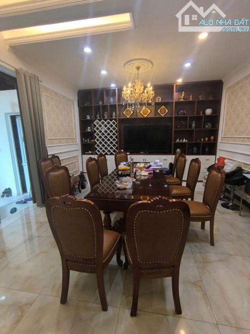 SIÊU PHẨM 7T T MÁY, GARA Ô TÔ, VỊ TRÍ VIP, XE 16 CHỖ ĐỖ TRƯỚC CỬA, 88M, MT5M, CỰC VIP