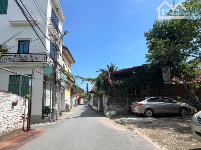 Bán lô đất Đức Thượng, lô góc oto tránh kinh doanh, 50m giá đầu tư.